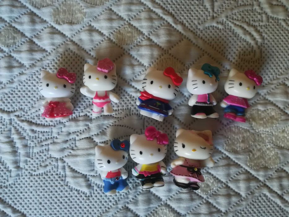 Bonecos Pequenos Hello Kitty (8 unidades) - 1 euro cada