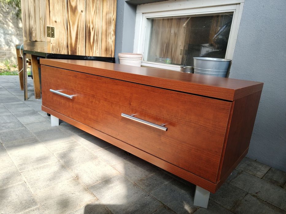 Szafka z szufladą, np. pod TV