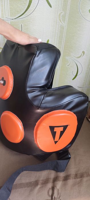 Тренерський жилет TITLE Lonic Strike Body Protector