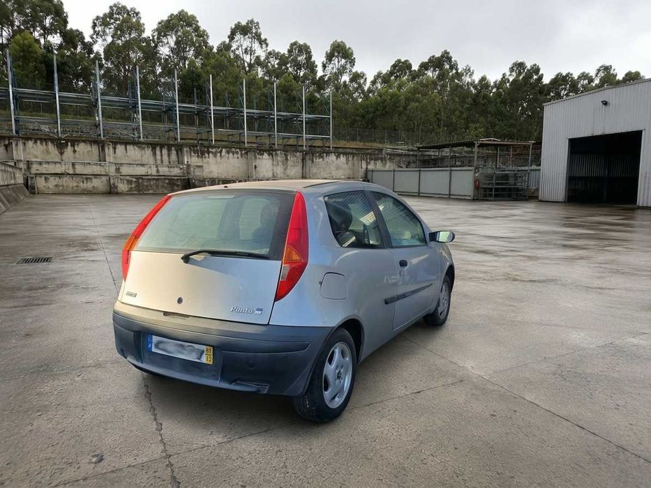 Fiat Punto 1.2 de 2001 - Peças Usadas