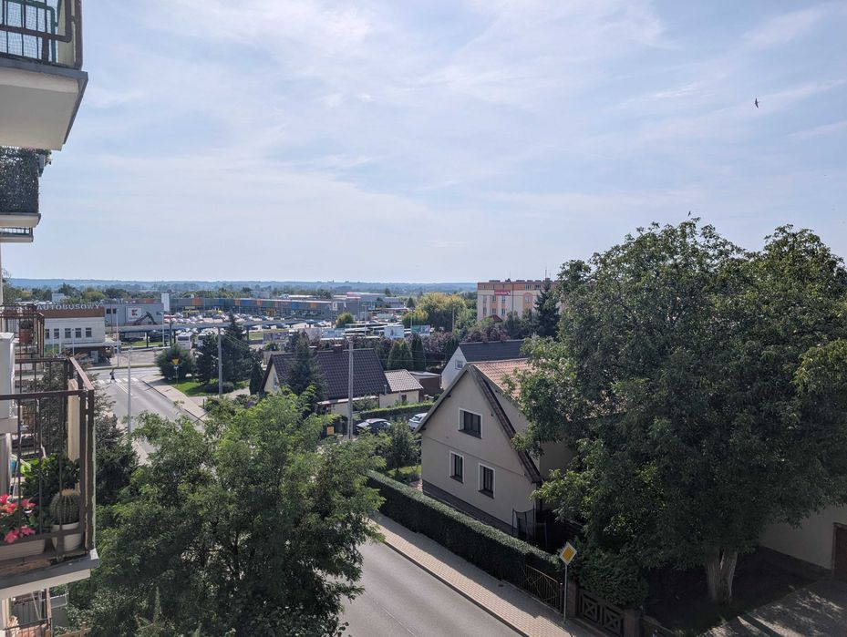 Mieszkanie 37,5m2 dwa pokoje balkon IIIp blok Marianki do remontu