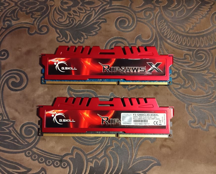 Модульная память 12Gb DDR3-1600MHz, G.SKILL RipjawsX 4gb, Nanya 8gb