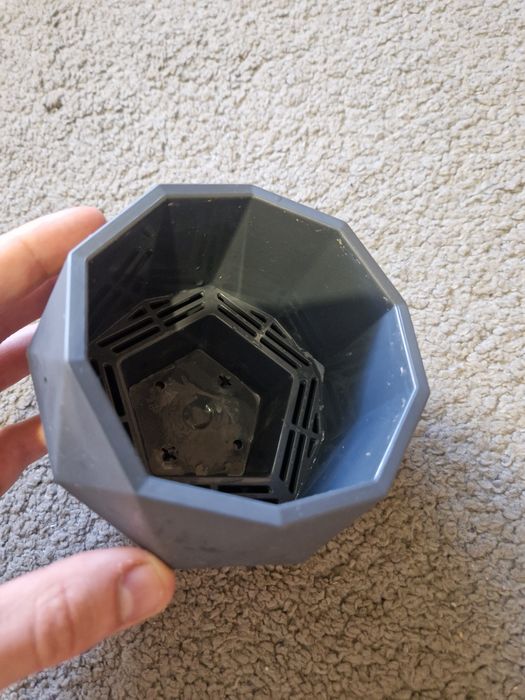 Вазон пластиковый на 450мл