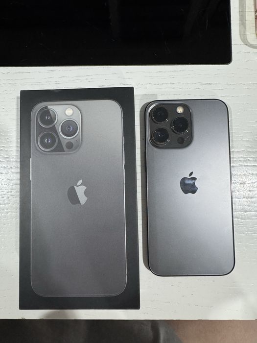 iPhone 13 Pro 128GB Graphite- stan idealny + dużo etui!