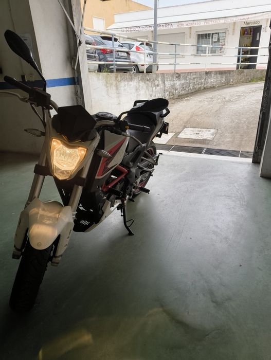 Benelli BN 251 com apenas 19000 km revisão feita recentemente