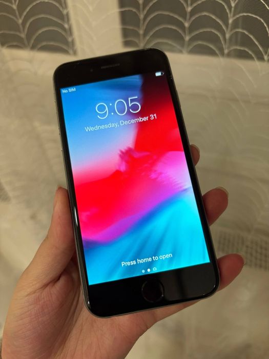 Терміново iPhone 6 акум 83%