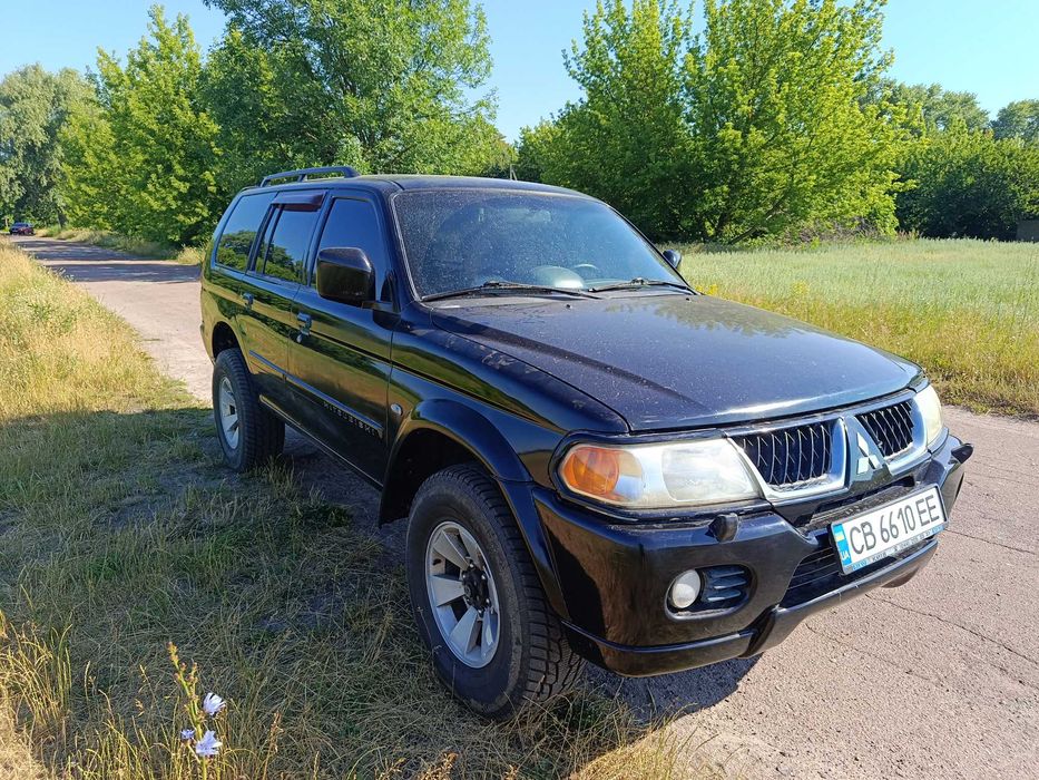 Продам Митсубиси паджеро спорт