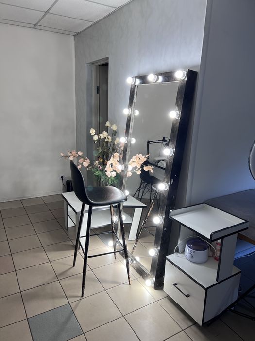 Оренда робочих місць у студії краси