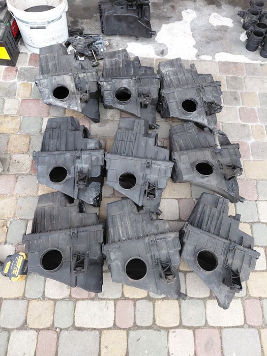 Копеси воздушно фільтра. Volkswagen T5