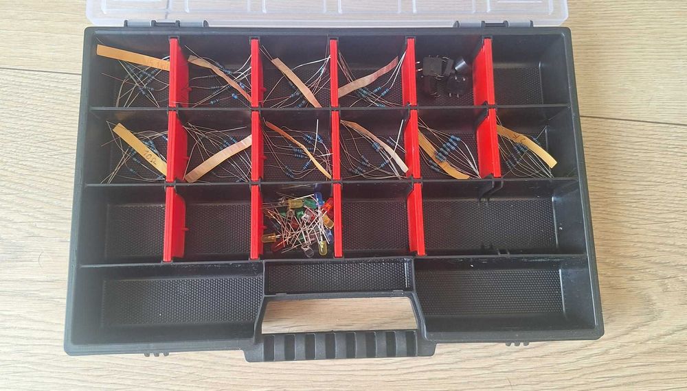 Arduino UNO R3 – DUŻY zestaw 30+ modułów silniki, czujniki + 300 kable