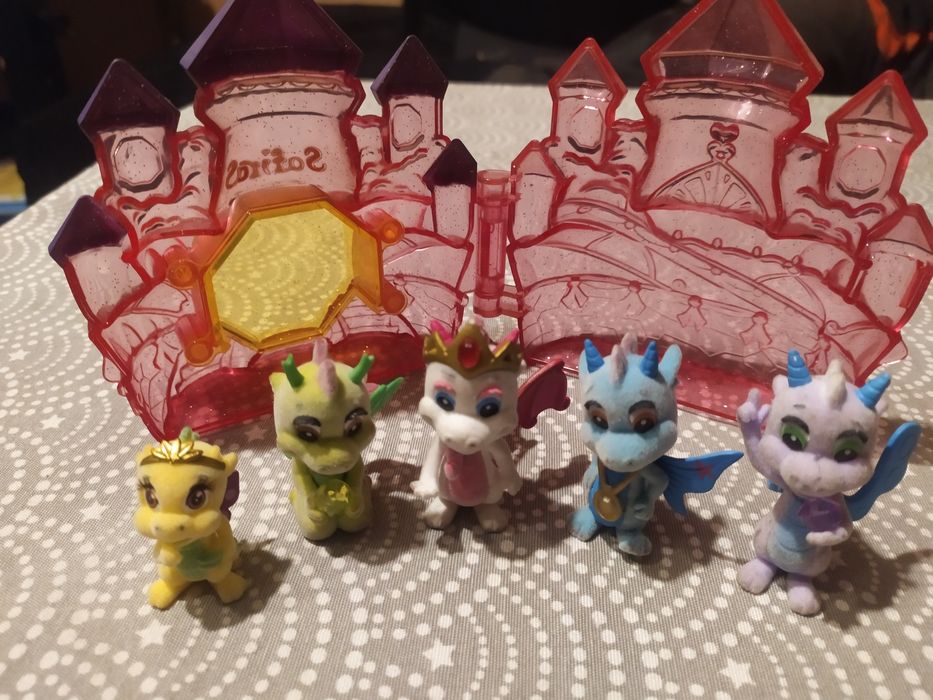 Zestaw smoków safiras zamek