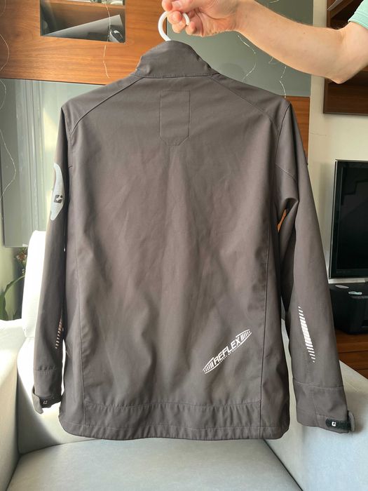 Killtec Decathlon wodoodporna Wiatroodporna kurtka Softshell 152 cm