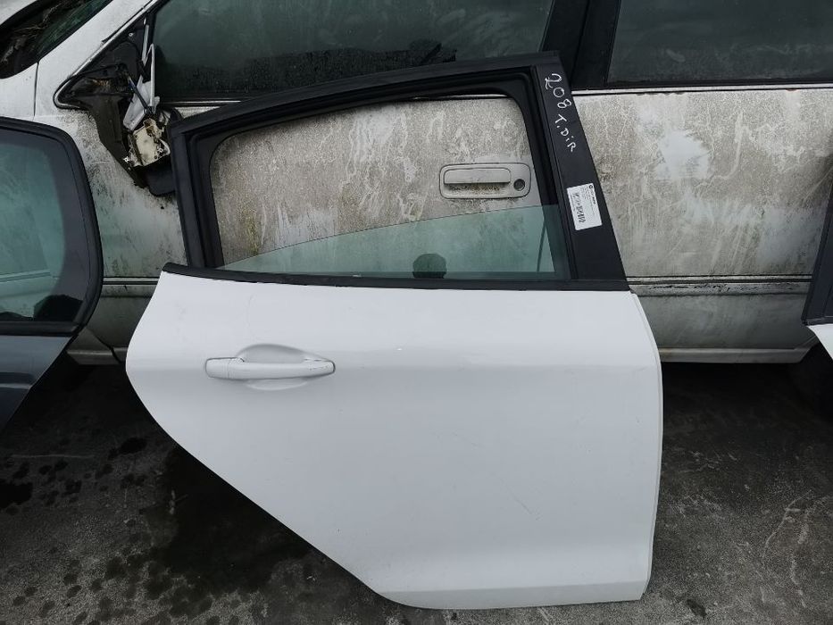 Porta Tras Direita Peugeot 208 do ano 2012