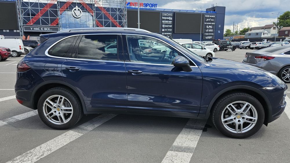 Porsche Cayenne 2011 VIN WP1ZZZ92ZBLA35164 фото оголошення 4 з 24