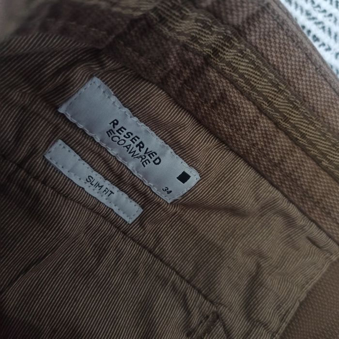 Brązowe spodnie chino slim fit Reserved 34 smart casual