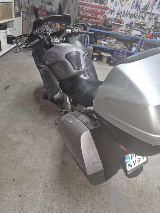 Honda st 1300  2002 r