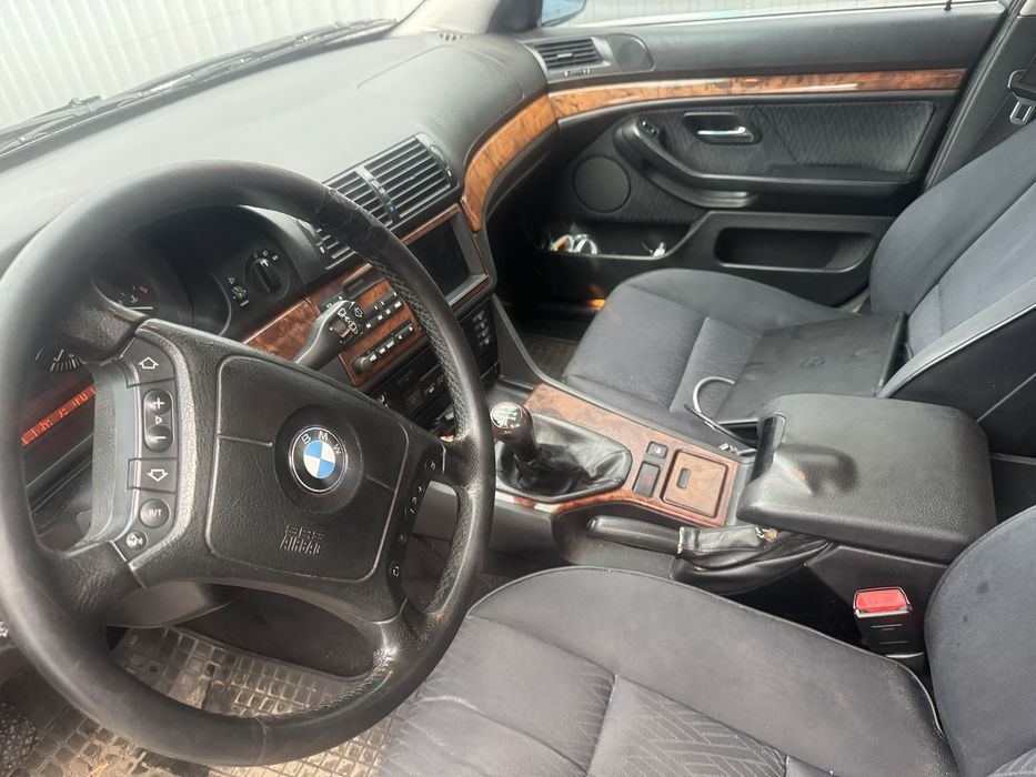 Продам BMW e39 528 m52b28tu