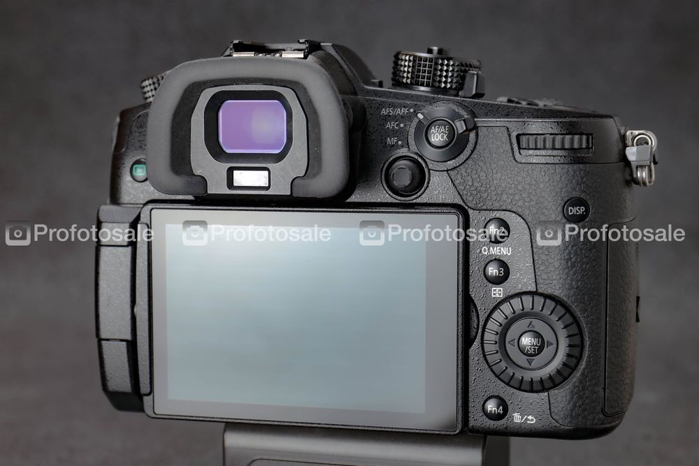 Фотоапарат Panasonic Lumix DC-GH5