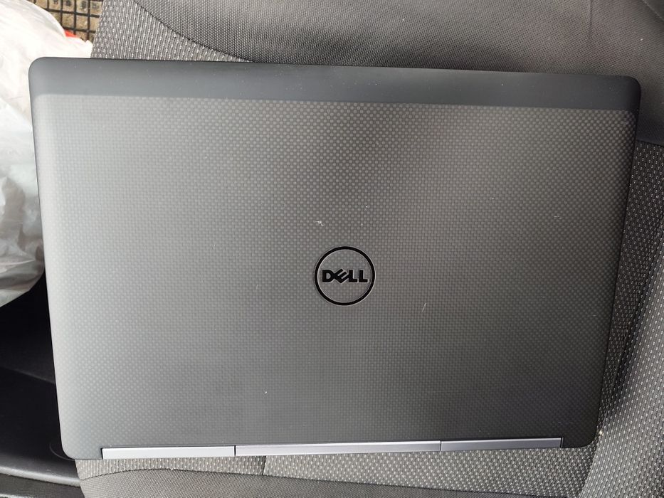 Стан 9 з 10, Сенсорний ноутбук Dell (i7 7820HQ/16/500/M1200 4gb)