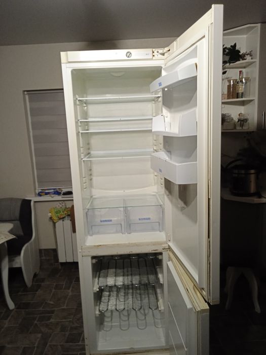 Продам холодильник