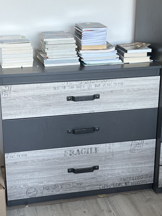 Łóżko młodzieżowe plus komoda i szafka