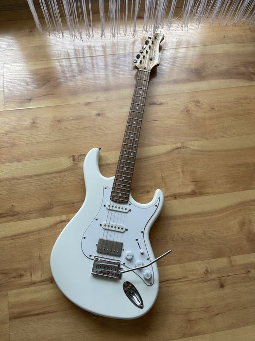 Gitara elektryczna Cort G260CS