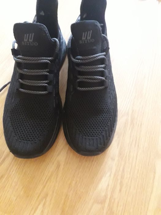 Кроссовки  размер 43