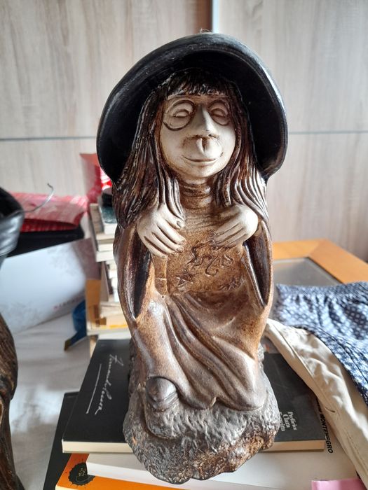 Par de bruxas antigas