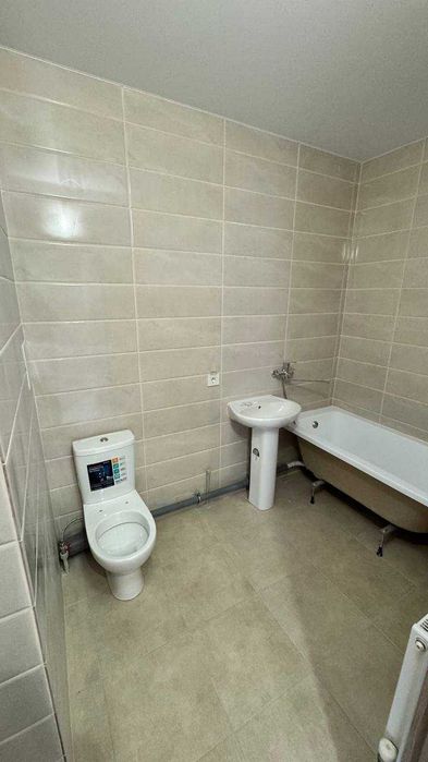В продажу нова 1 квартира з ремонтом на середньому поверсі з гардеробною -  7 Небо, вул. Європейська