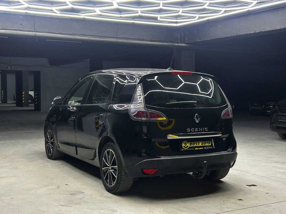 Renault Megane Scenic 2013