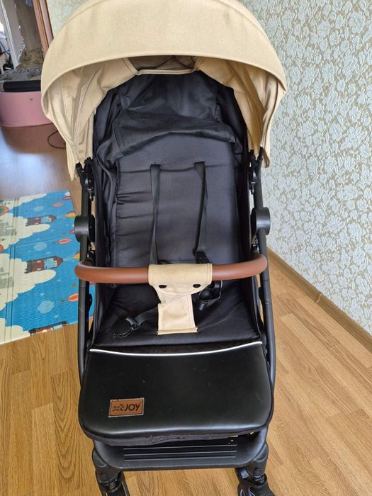 Коляска прогулочна