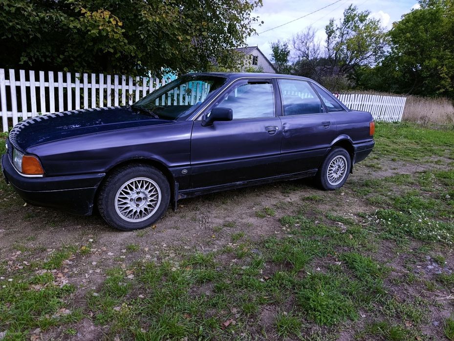 Продам авто Audi 80s  1.8