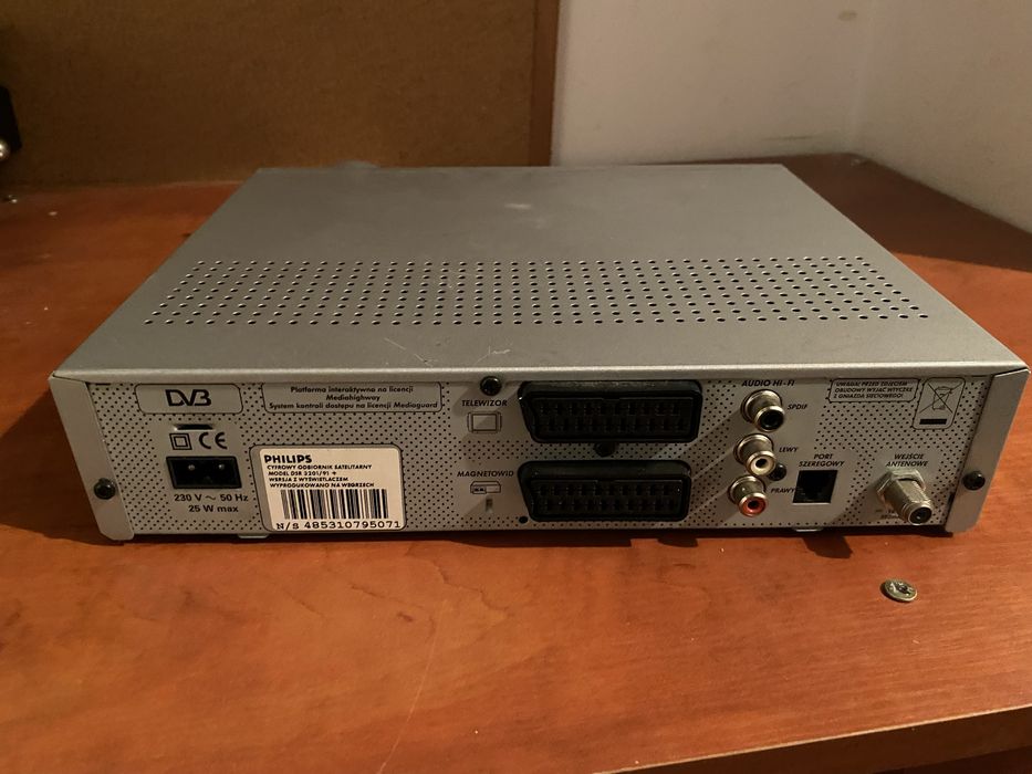 Cyfrowy odbiornik telewizyjny Philips DSR 3201/91 Canal + plus PILOT