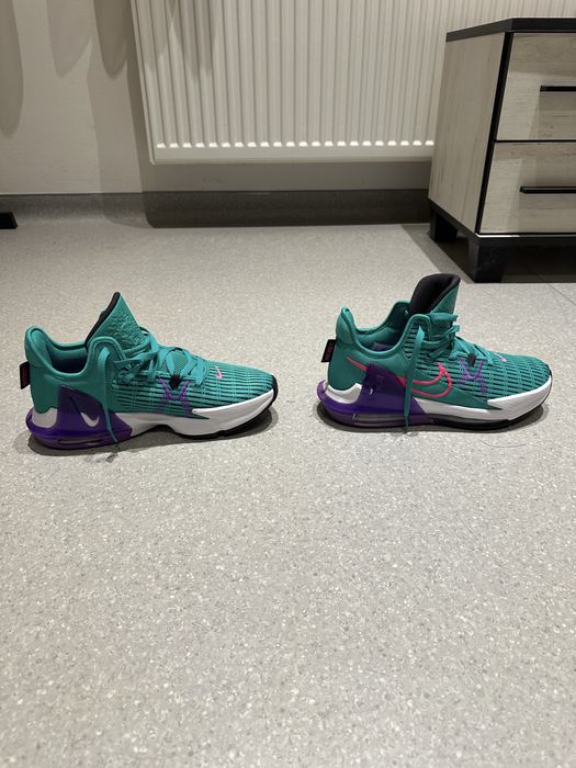 Кросівки чоловічі Nike Lebron Witness 6