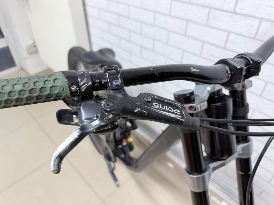 Rower downhill NS FUZZ 29" DH w rozmiarze M 055