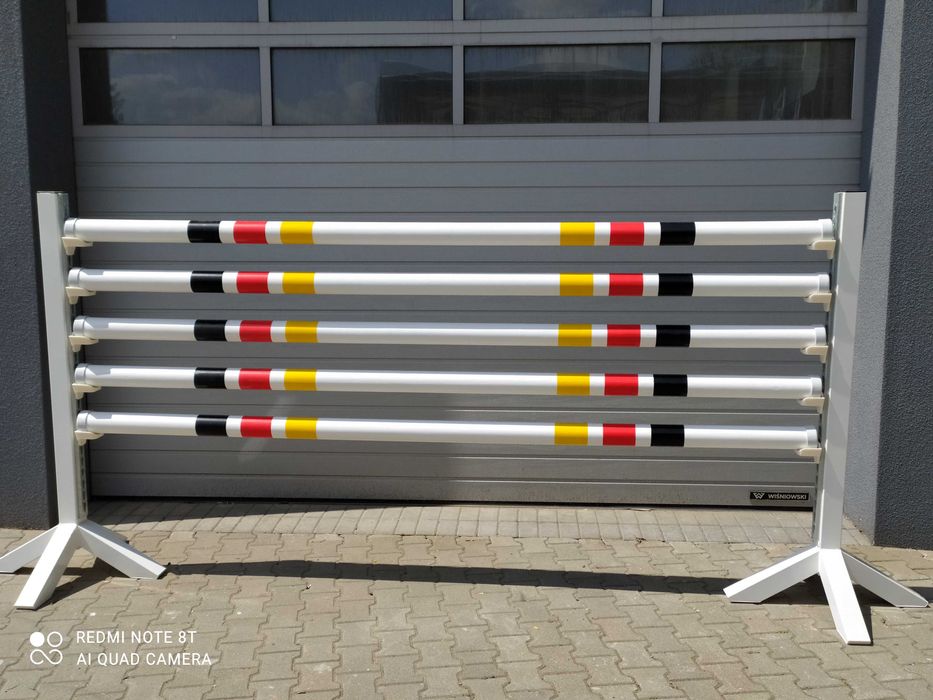 Przeszkody dla koni. Zestaw