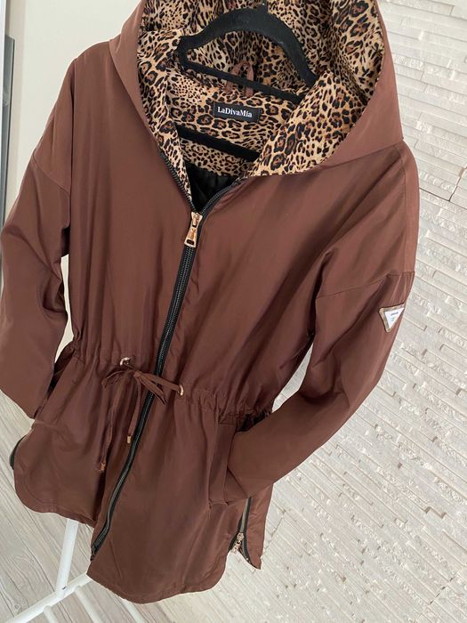 La diva mia czekoladowa parka z ozdobnym printem animal S-M