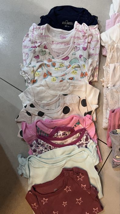 Paka ubran dla dziewczynki 62