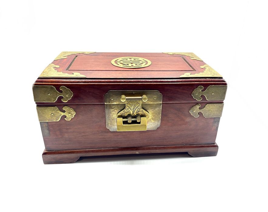 Caixa, Guarda Joias antigo chinês, oriental, pau rosa