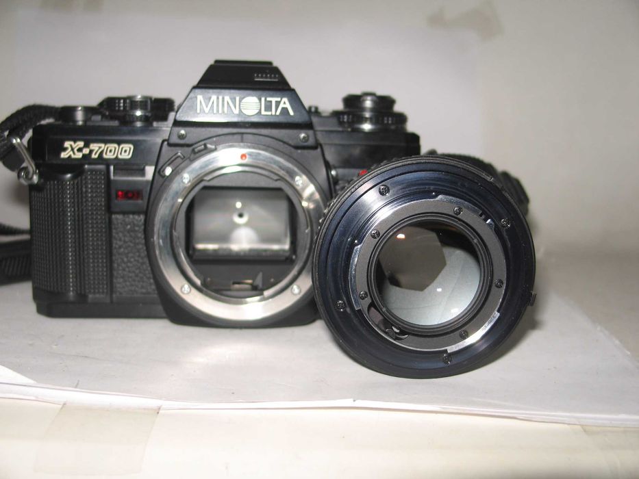 Minolta X-700 + ob. Minolta 50/1,4
