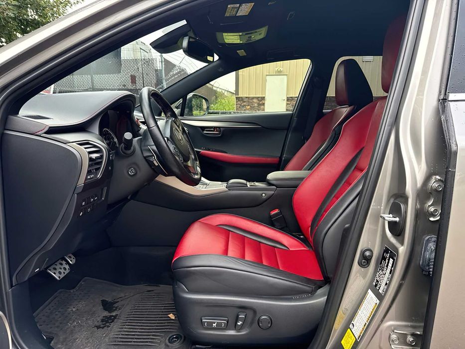 Lexus NX 300      2020