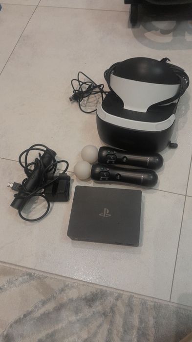 Konsola PS4 i cały osprzęt