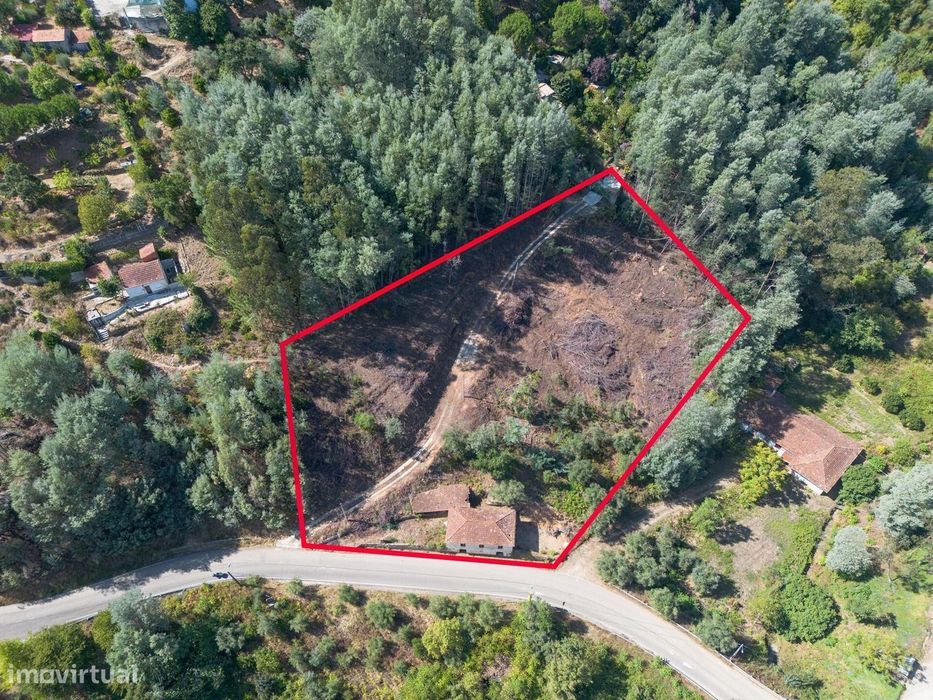 Quinta Torres Mondego com 2467m2 para recuperar - 5m Portela Coimbra