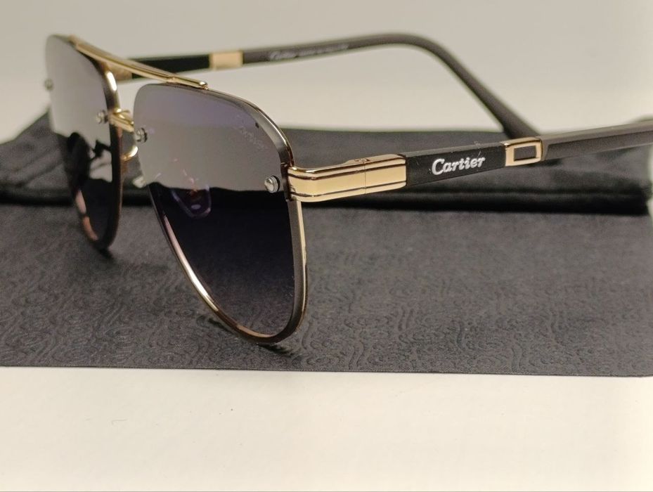 Cartier Santos ( Gold / Black )