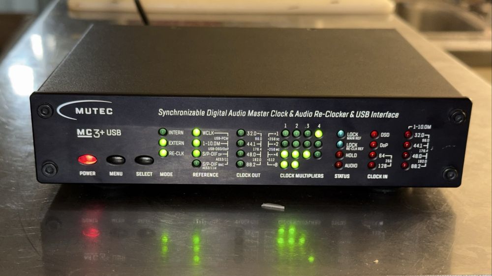 Mutec MC3+ USB Audiophile USB Interface, Lowest-Jitter Master Clock and Audio-Re-Clocker