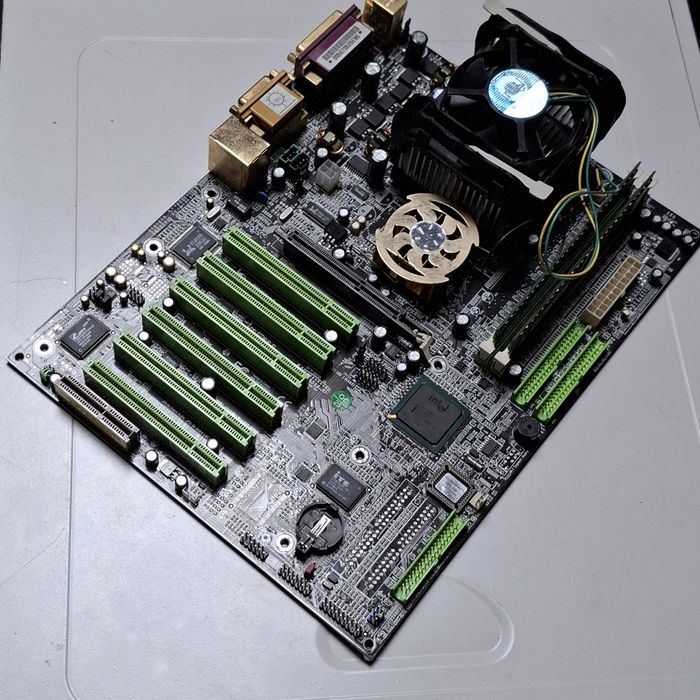 Płyta główna CHAINTECH 9EJL1 Apogee, socket 478, Pentium 4, agp, i845E