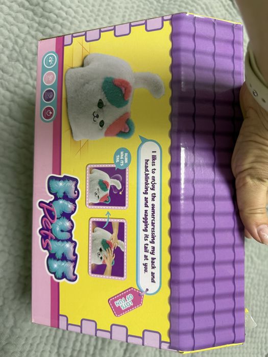 Інтерактивна іграшка Shantou Yisheng пухнастий котик Fluff pets Білий з рожево-блакитними вушками