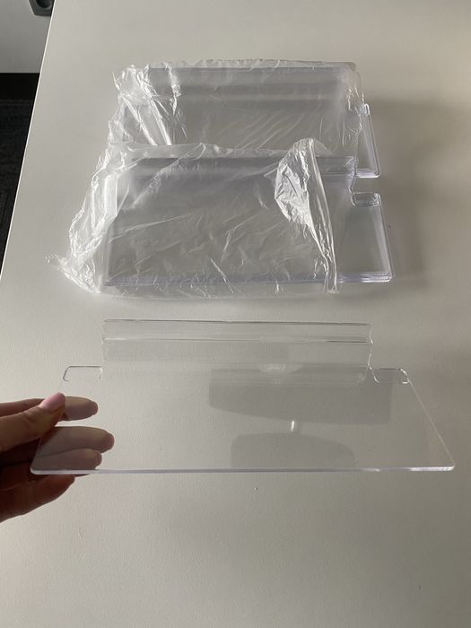 Półeczki z Plexi do panelu sklepowego 25*10 - 11 szt