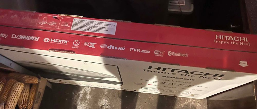 Sprzedam tv Hitachi 42”