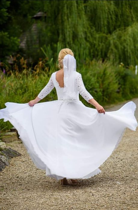 Suknia ślubna (biała)